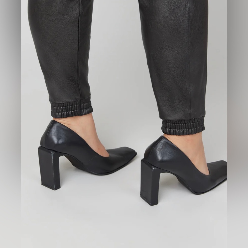 NWT Spanx Leather-Like Joggers - Picture 5 of 7